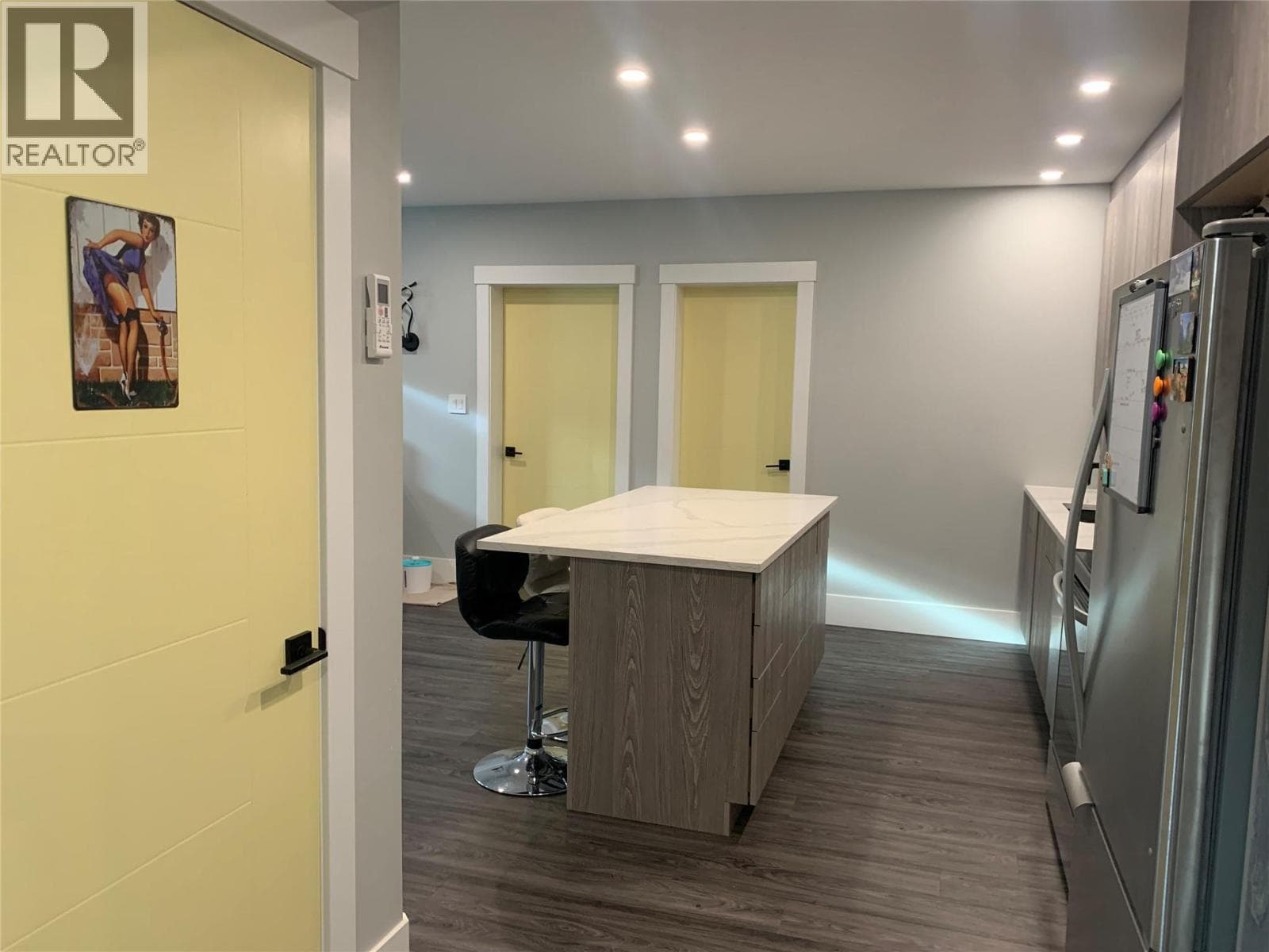 1314 MYRA PLAZA, Interior REALTORS® — photo 4