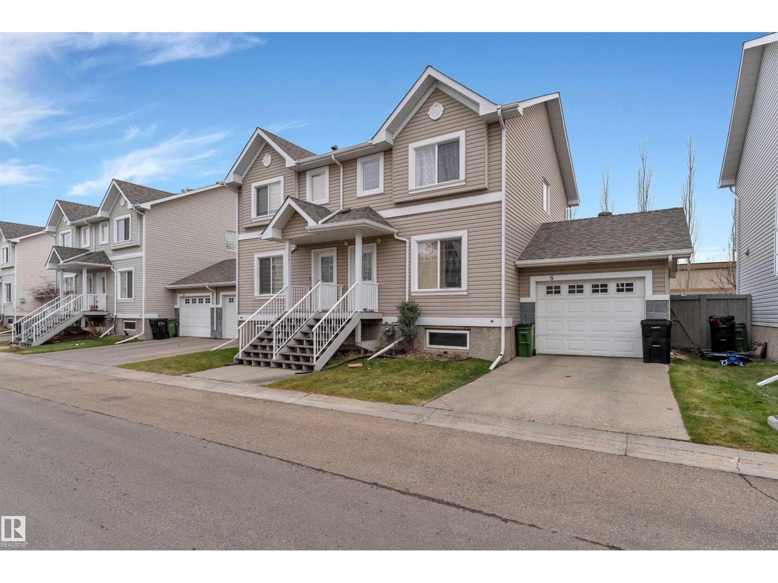 #8 2503 24 ST NW in SILVER BERRY