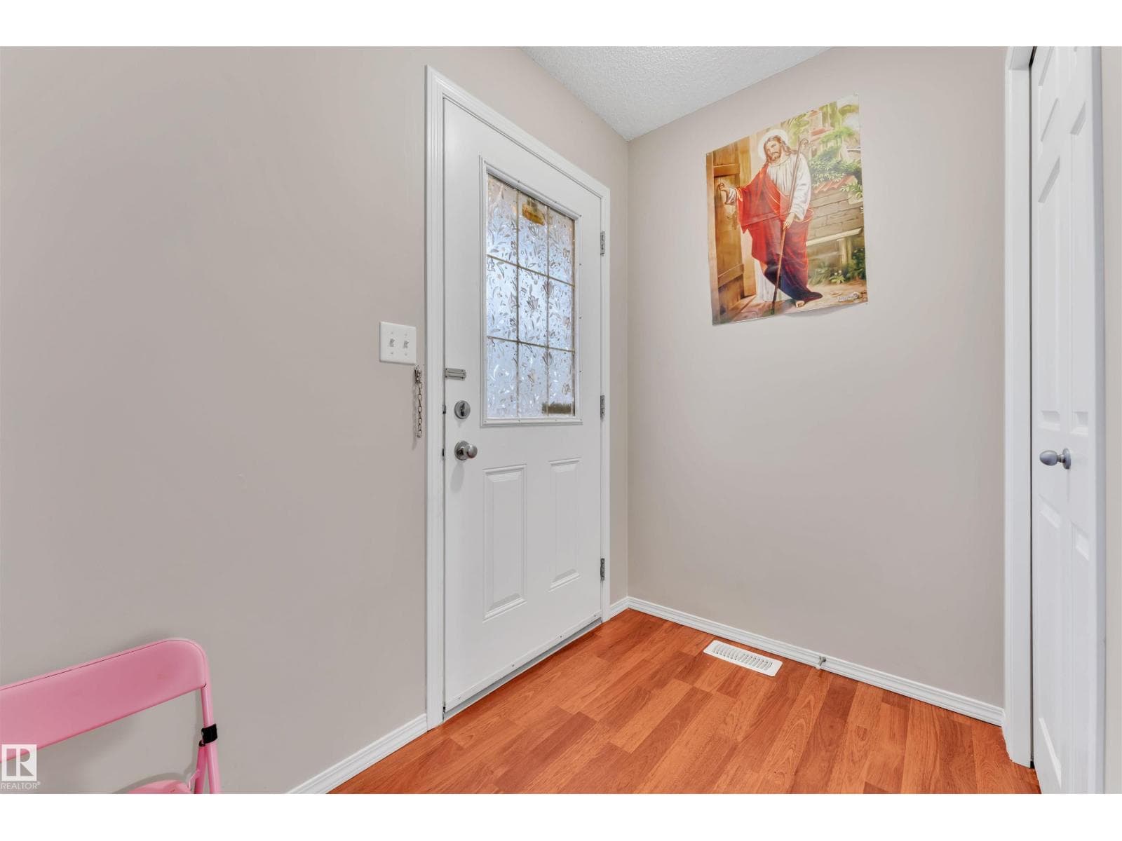 #8 2503 24 ST NW — photo 3