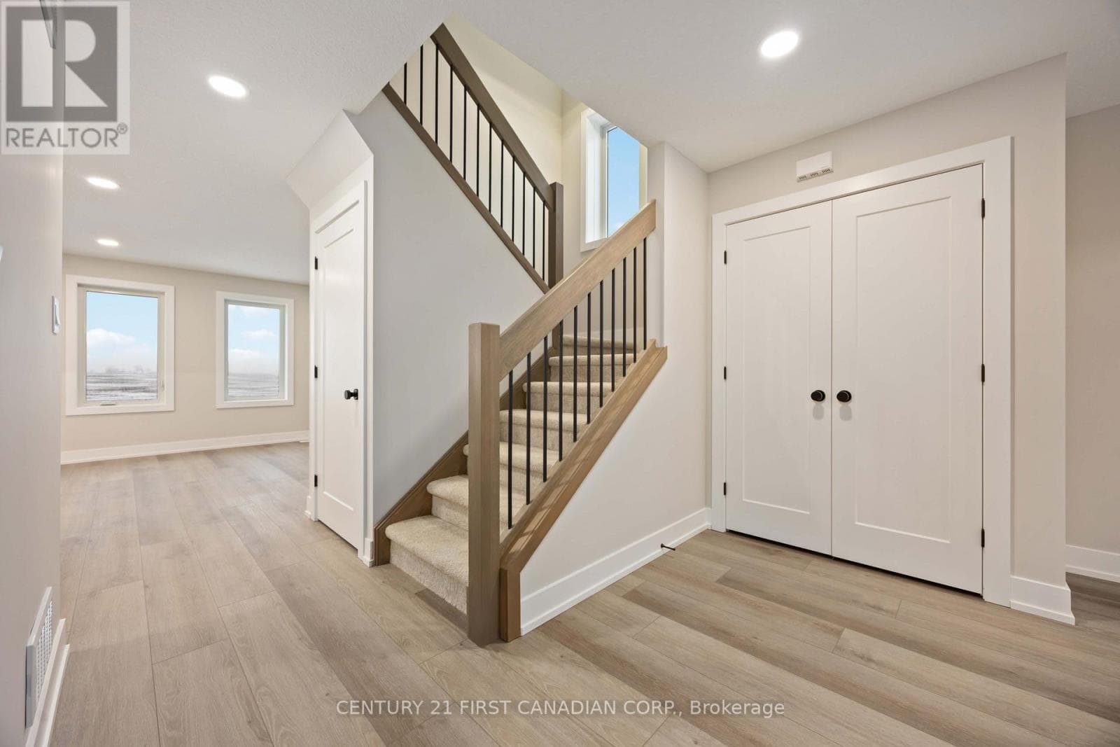656 KETTER WAY, London and St. Thomas — photo 4