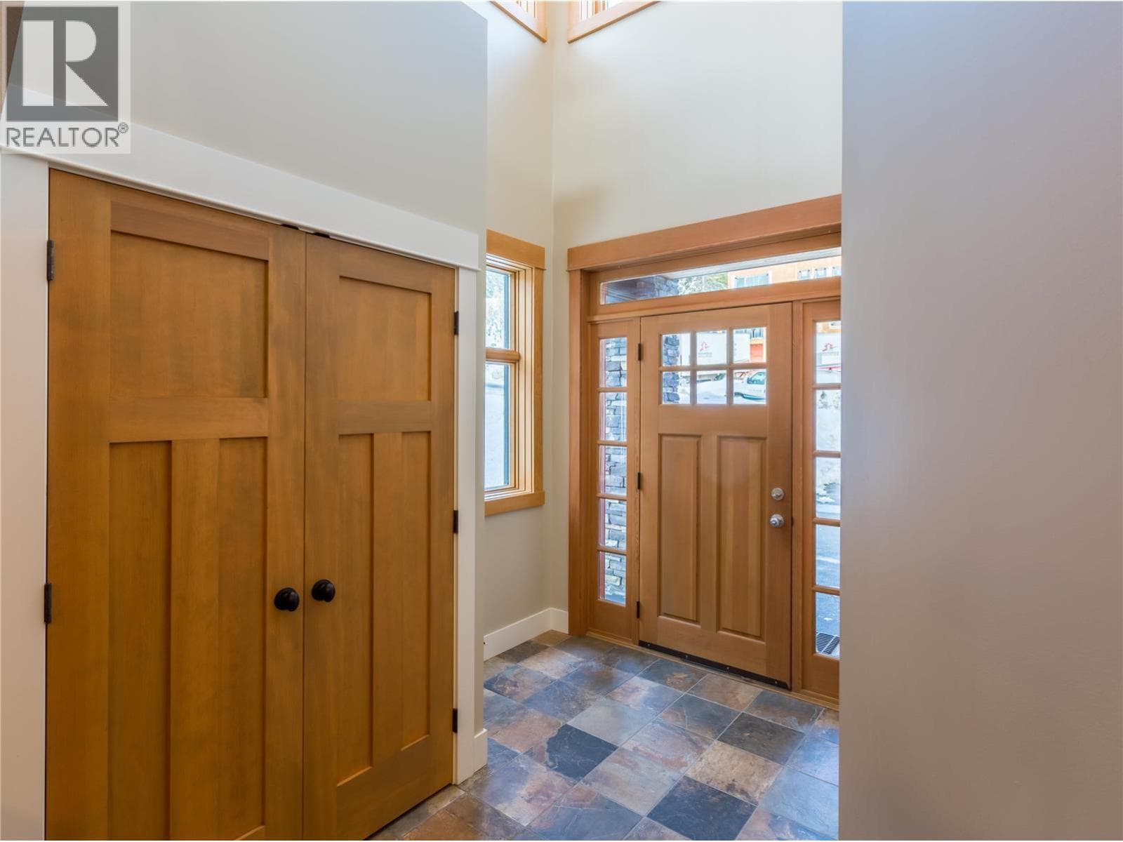 9966 Purcell Drive, Interior REALTORS® — photo 4