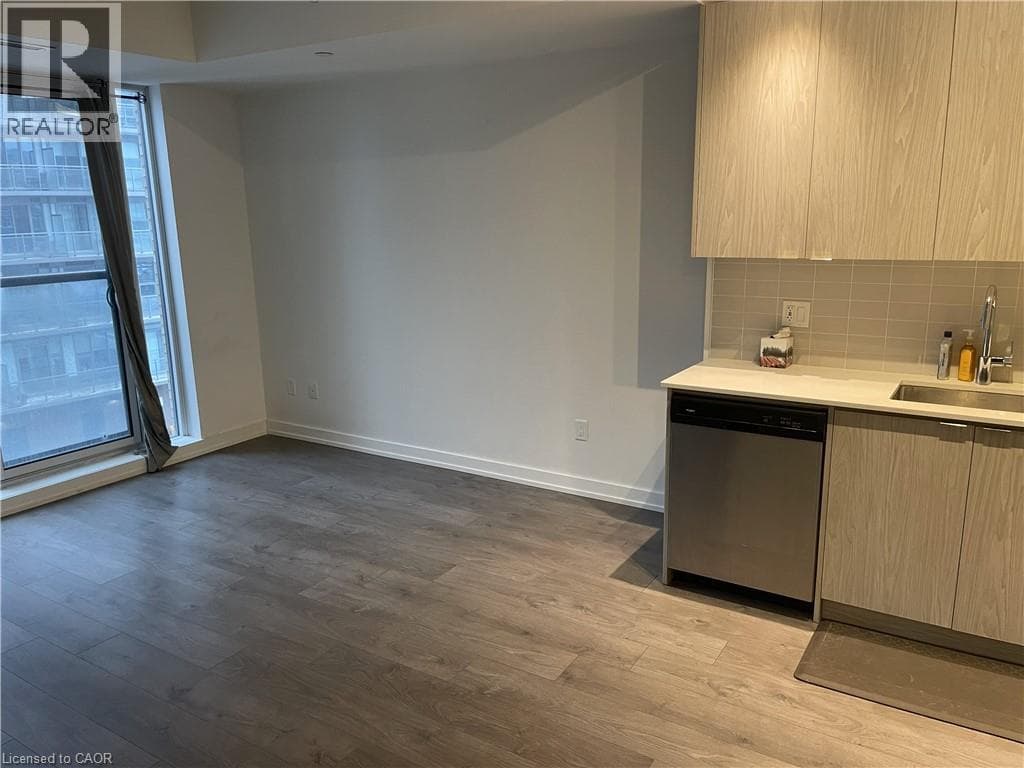 55 DUKE Street W Unit# 404 — photo 4