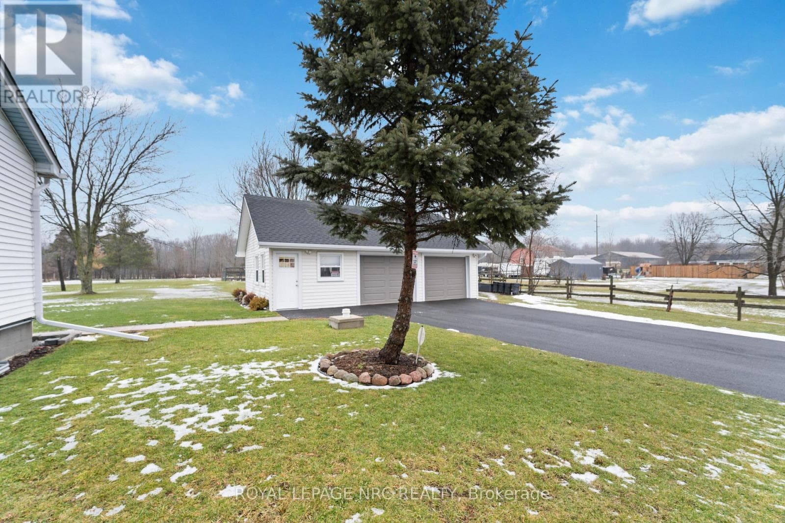 3406 BOWEN ROAD — photo 4