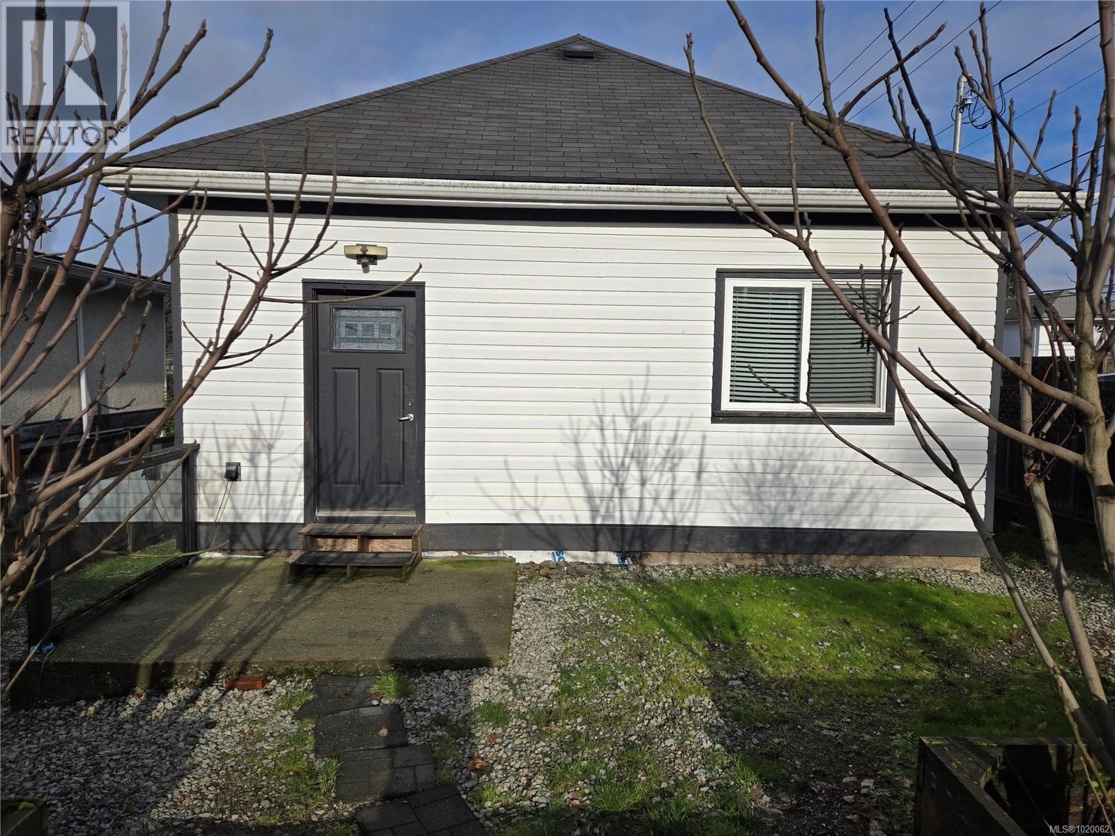 4764 Burde St — photo 2