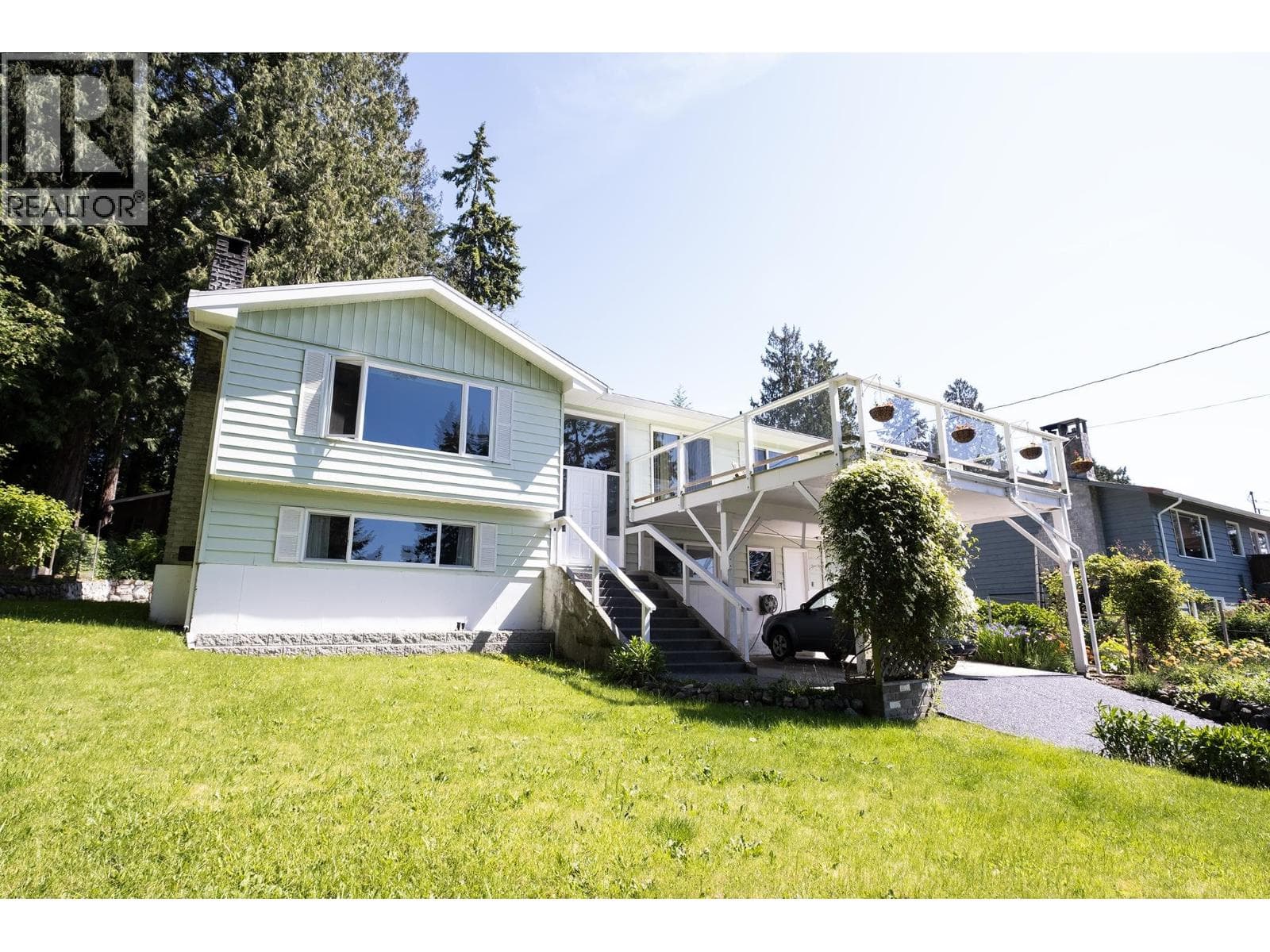 1238 GOWER POINT ROAD — photo 4