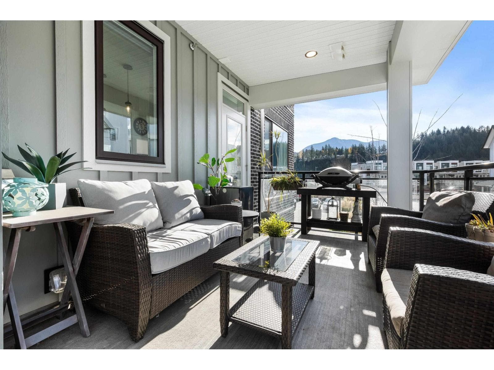203 6045 CHILLIWACK RIVER ROAD, Sardis South — photo 3