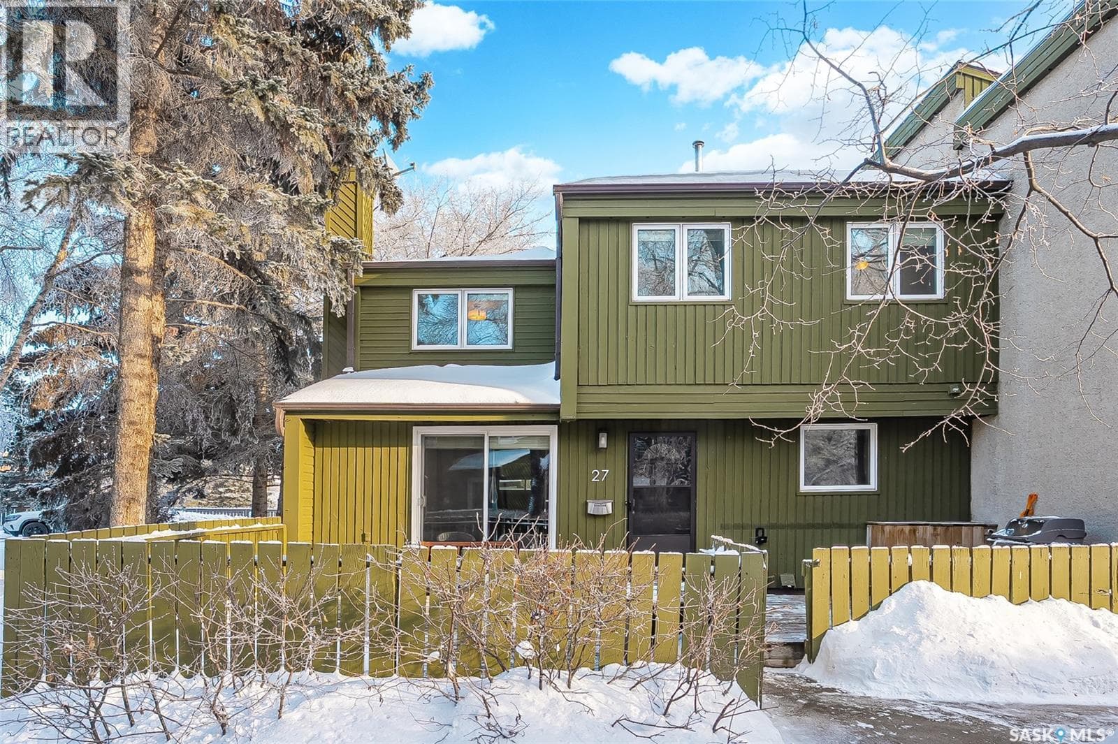 27 215 Primrose DRIVE in Riverheights