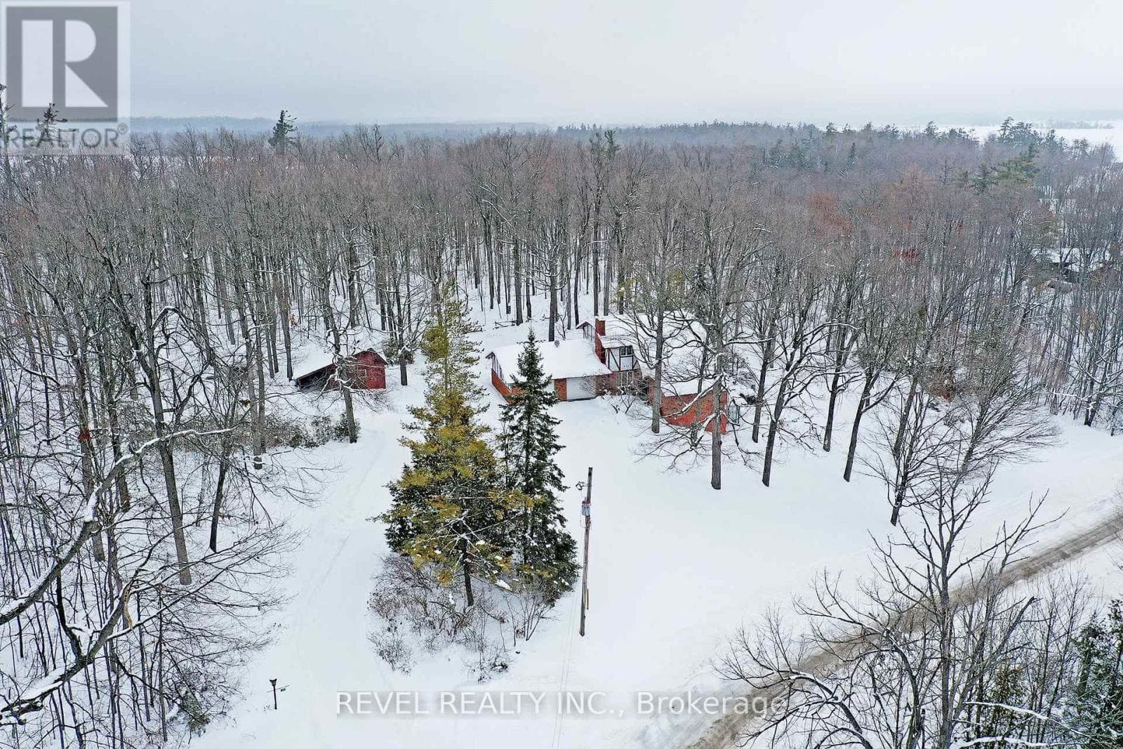 149 LAKEBREEZE ROAD — photo 2