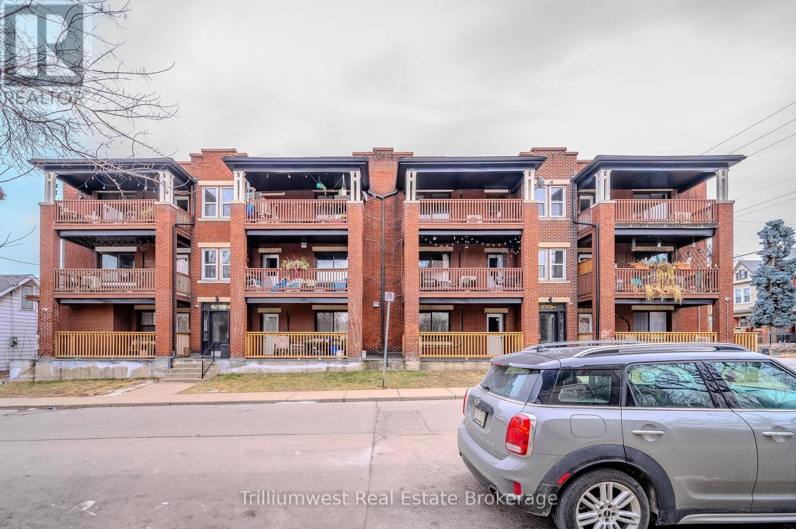 41-43 ALBERT Street — photo 2