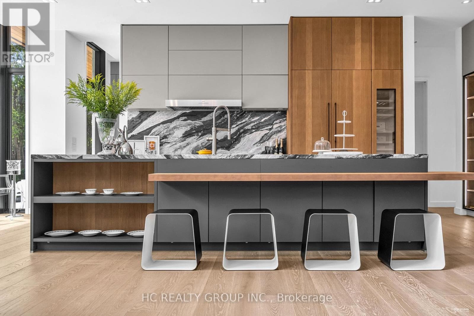 7 WHITELAW COURT, Toronto — photo 2