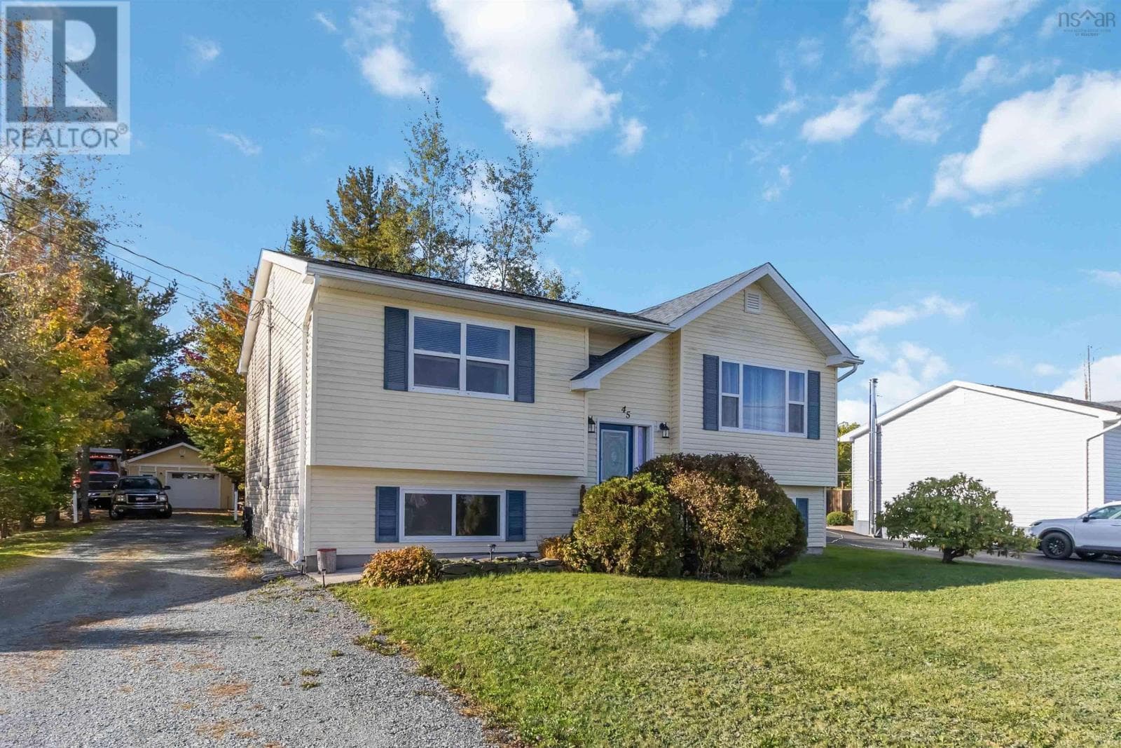 45 GROVE AVENUE in BEAVER BANK