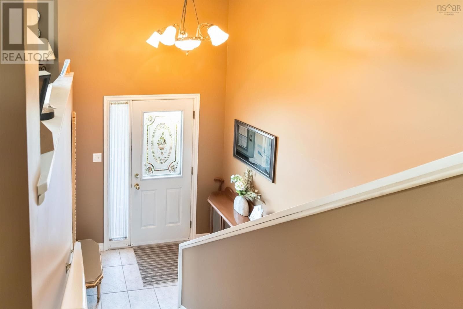 45 GROVE AVENUE — photo 3