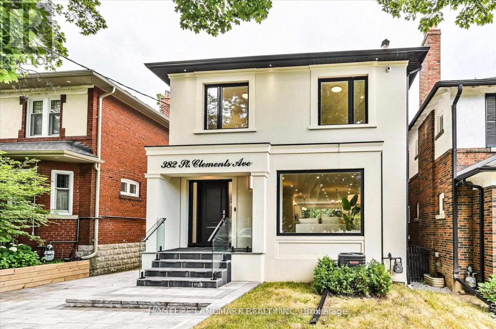 382 ST CLEMENTS AVENUE — photo 2