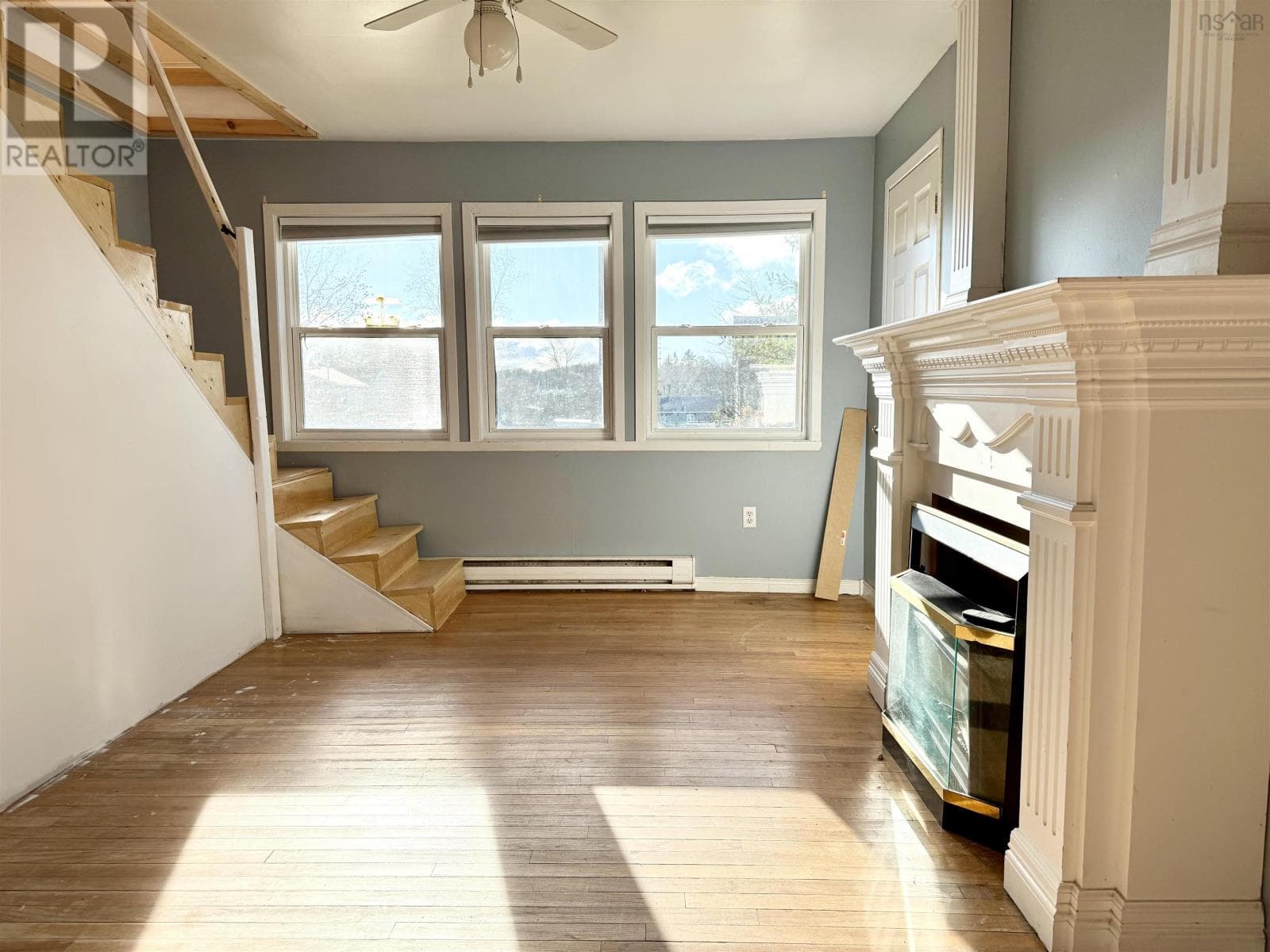 2695 SACKVILLE DRIVE — photo 3