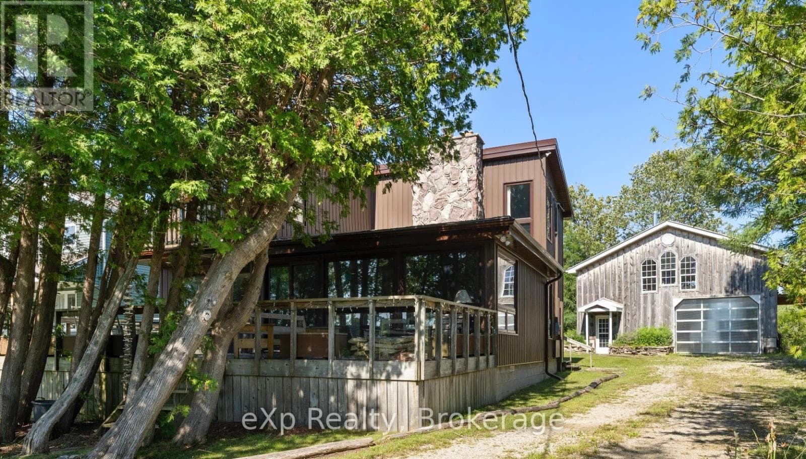 329 BAIE STREET in 