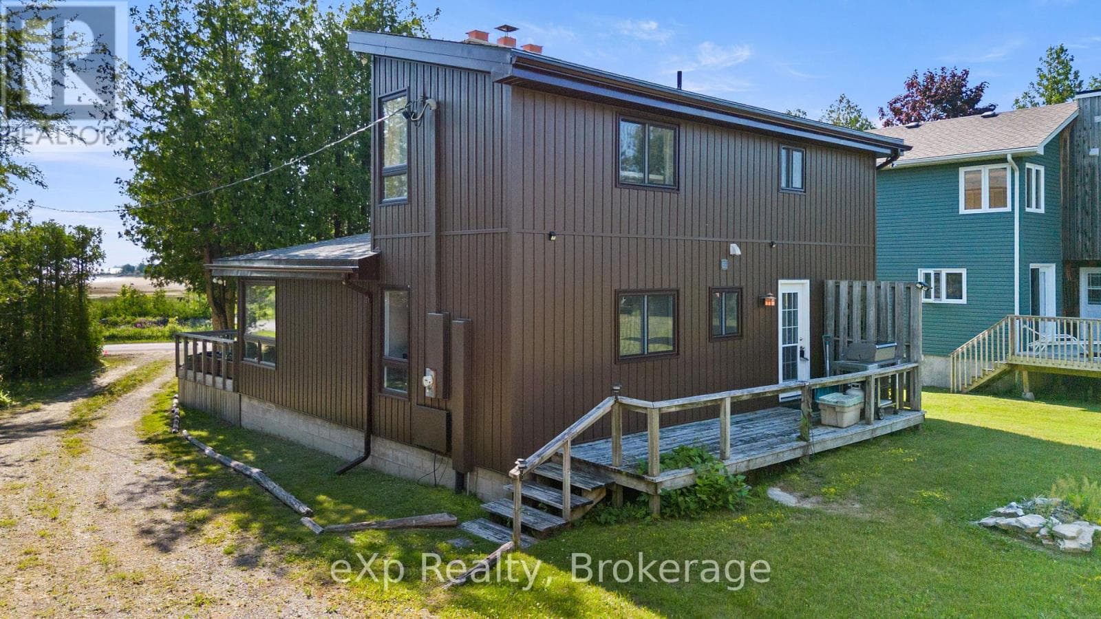 329 BAIE STREET — photo 2