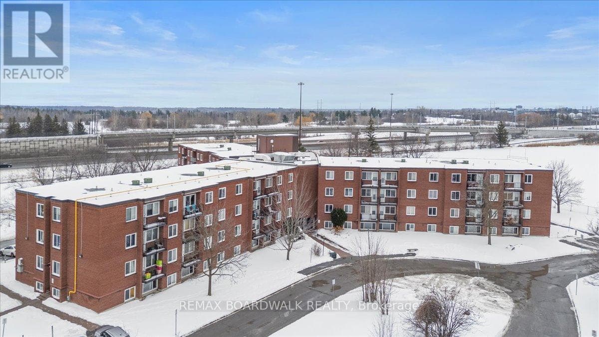 108A - 2044 ARROWSMITH DRIVE in BEACON HILL SOUTH - CARDINAL HEIGHTS