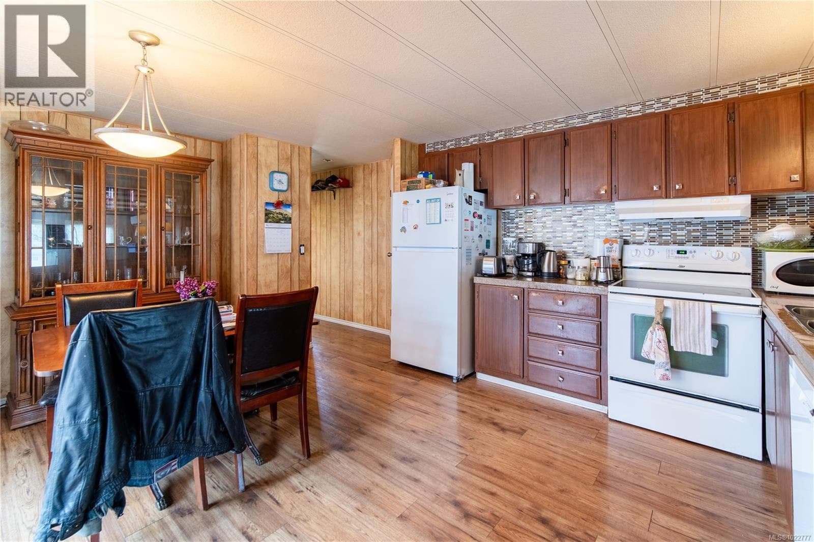 14 158 COOPER ROAD, Vancouver Island — photo 2
