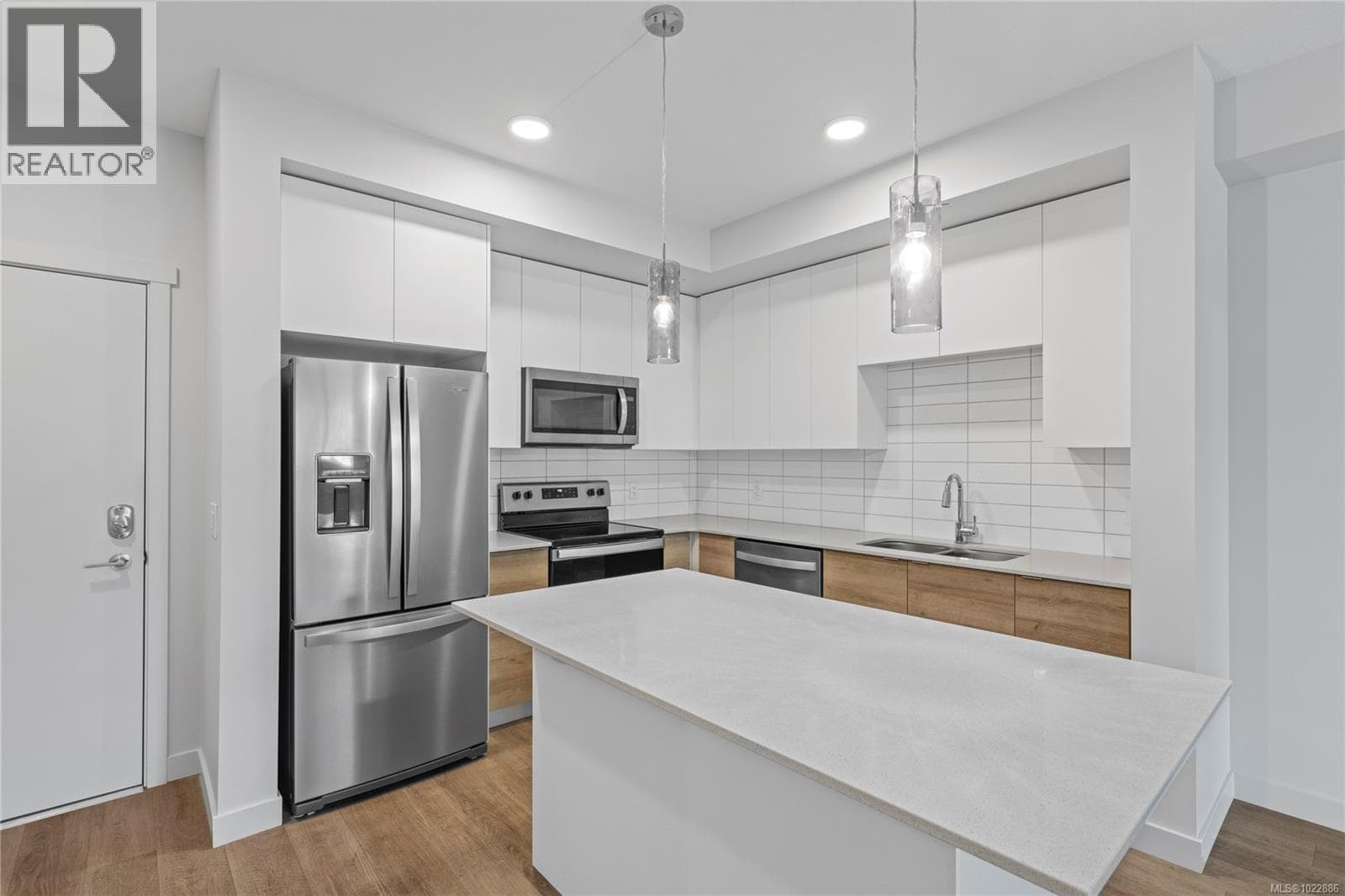 218 4830 CEDAR RIDGE Pl — photo 4