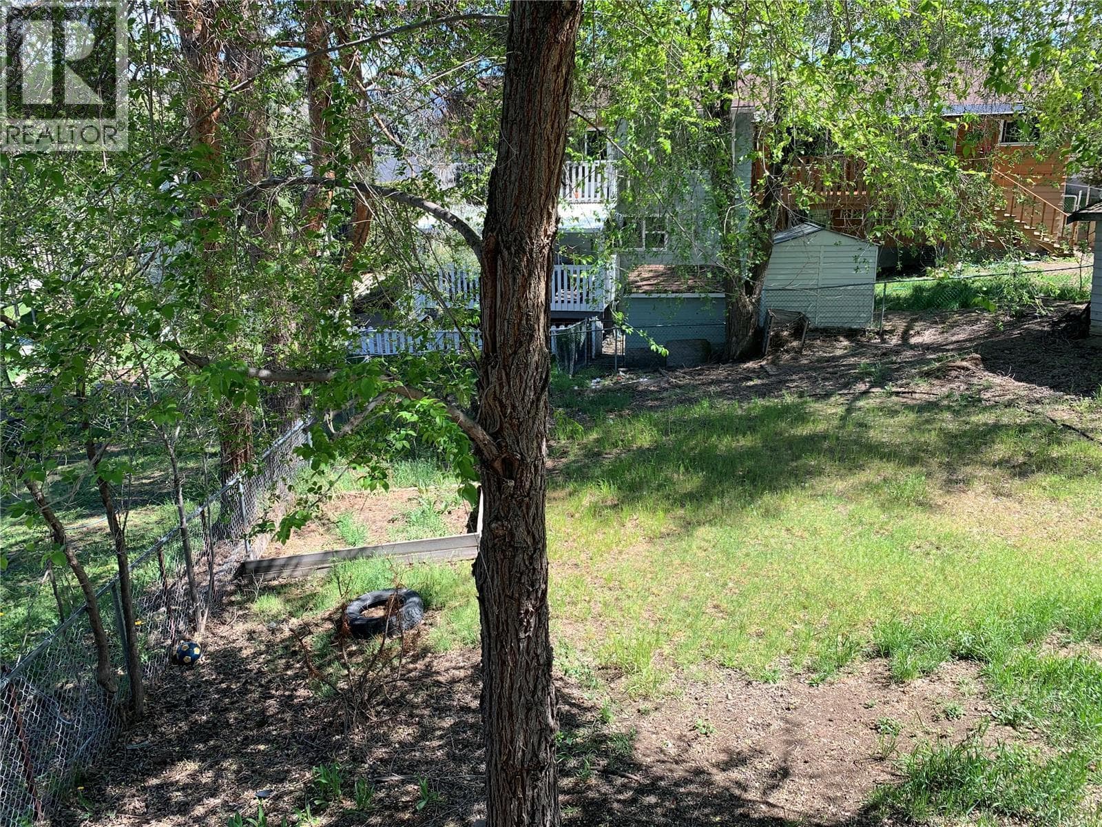 1425 HIGHLAND DRIVE SOUTH — photo 3