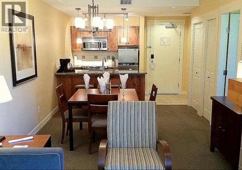 4200 LAKESHORE DRIVE UNIT 204 — photo 4