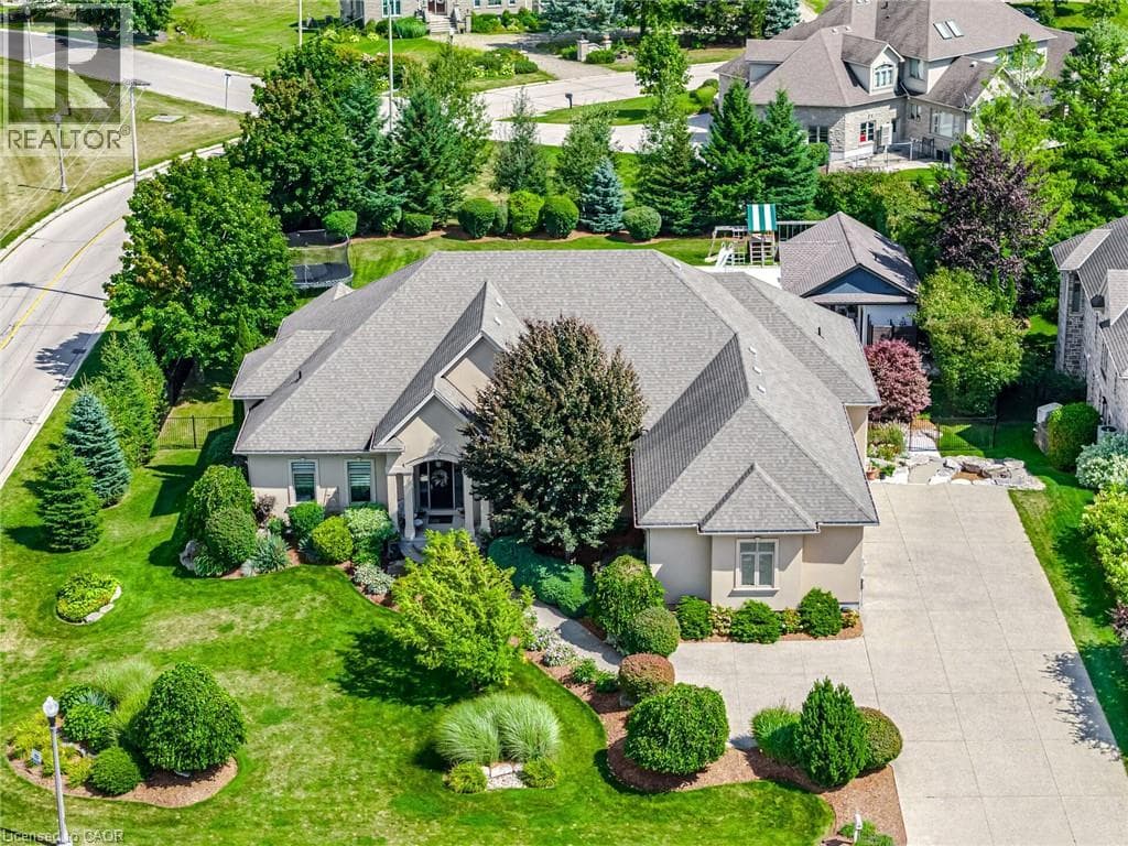 86 CANTERS CLOSE in Hidden Valley/Pioneer Tower
