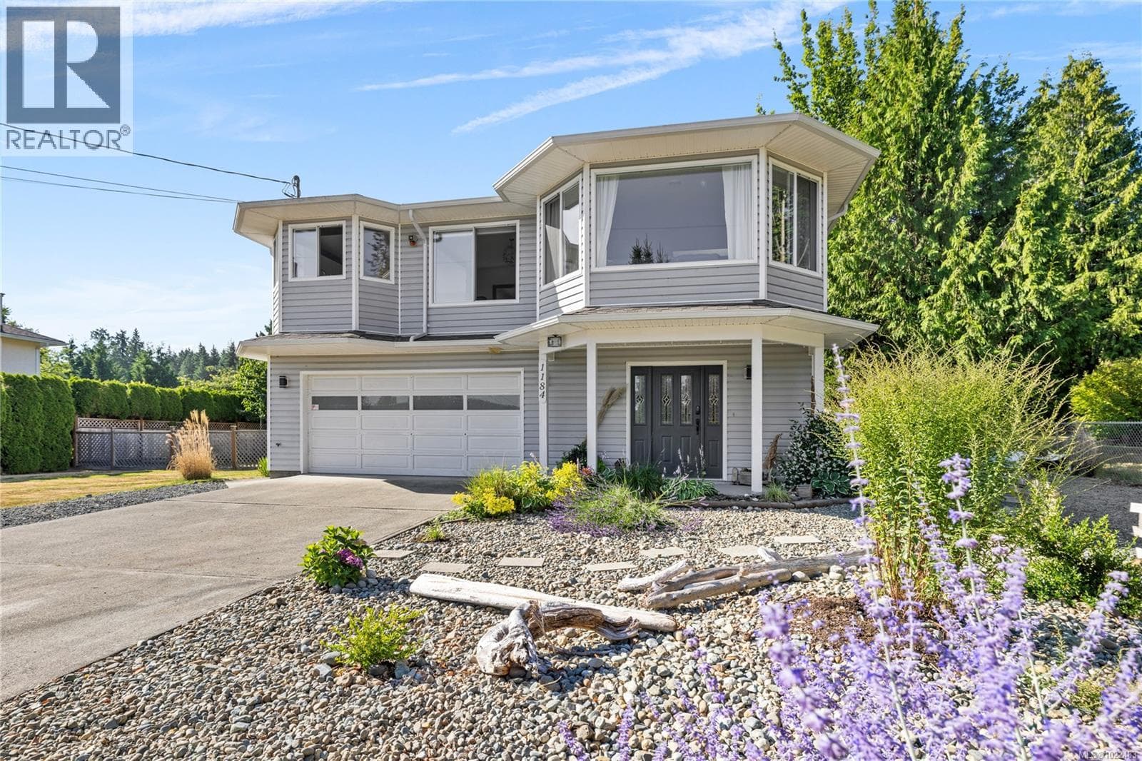 1184 Centre Rd in 