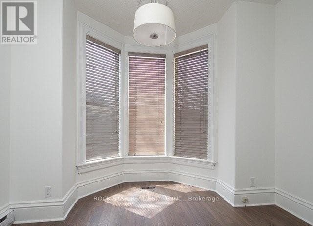 111 AINSLIE STREET NORTH, Toronto — photo 5