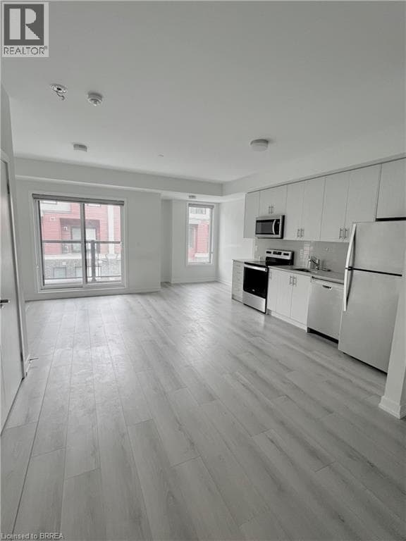 3550 COLONIAL Drive Unit# 32 — photo 2