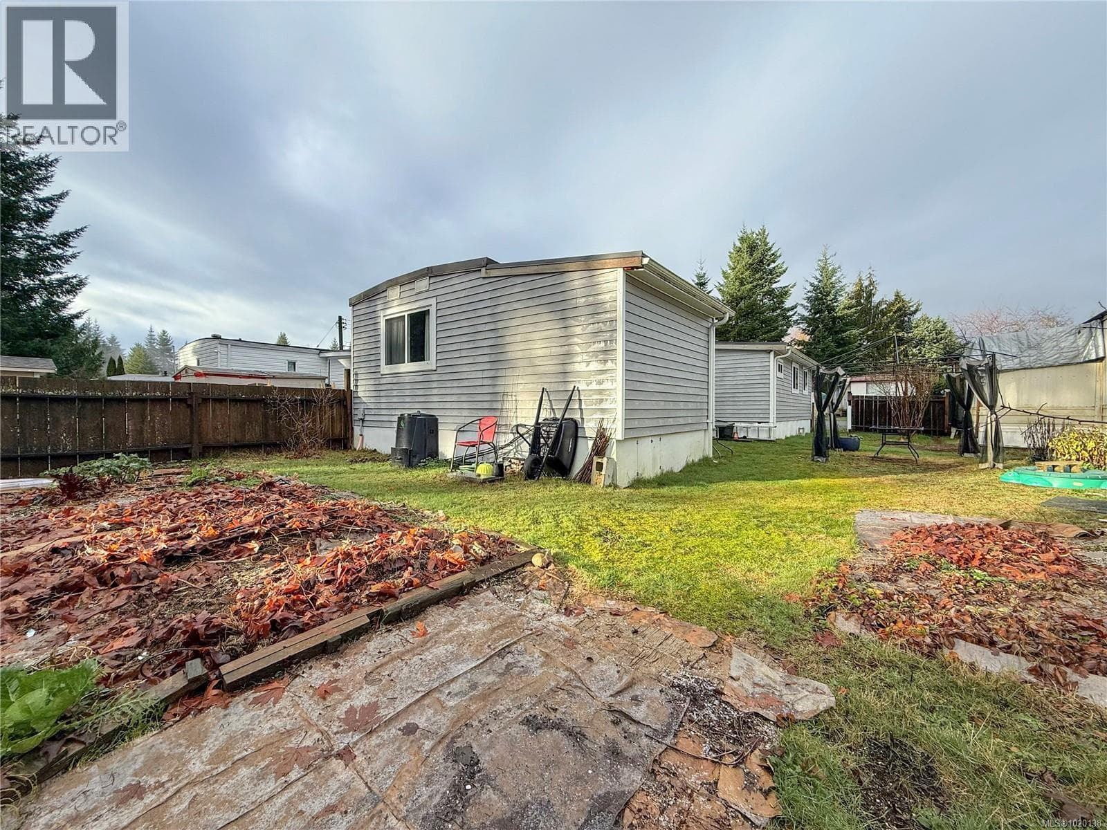 41 2700 Woodburn Rd — photo 4
