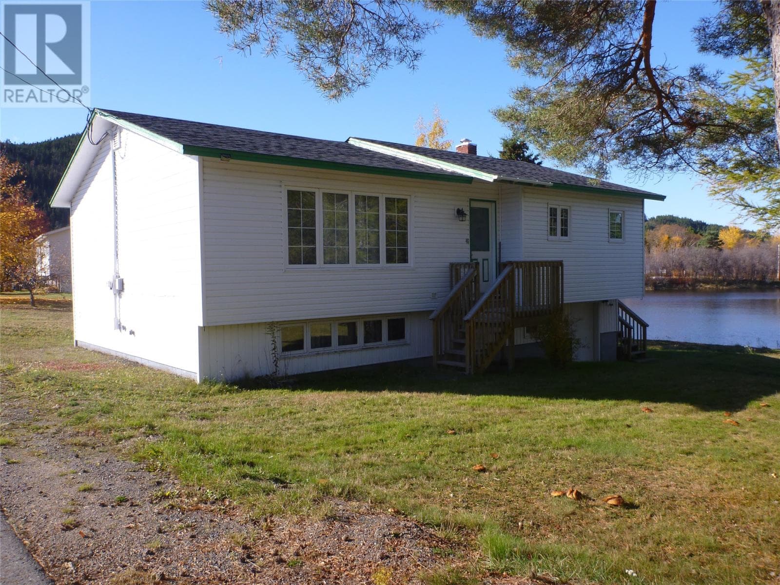 46 Main Road, Newfoundland & Labrador — photo 2