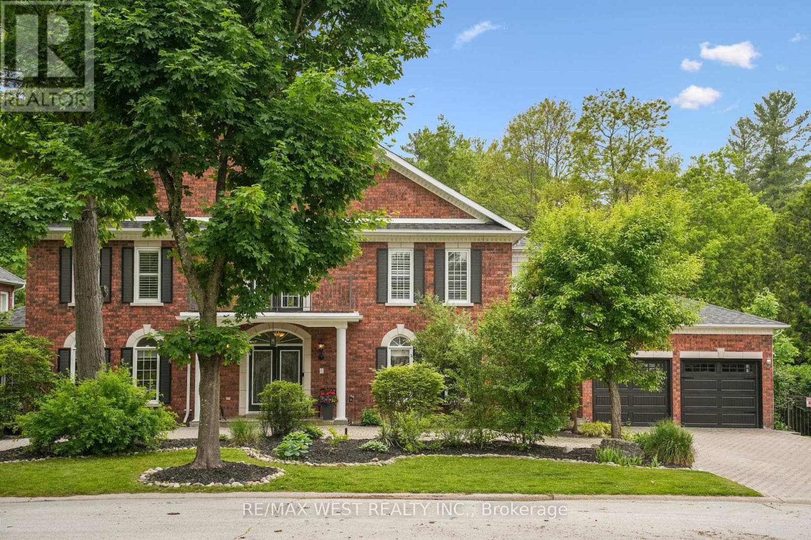81 WOODVIEW DRIVE — photo 3