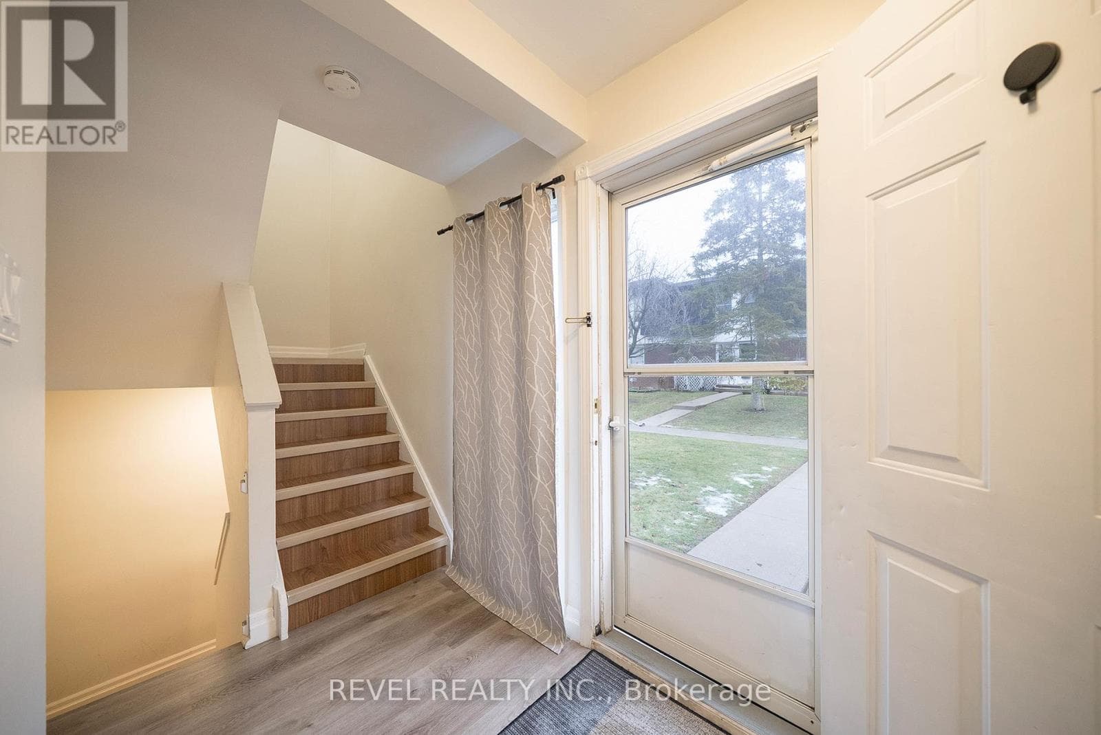 273 ELGIN Street Unit# 41 — photo 3