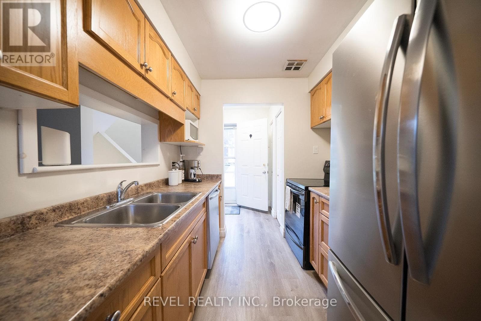 273 ELGIN Street Unit# 41 — photo 5