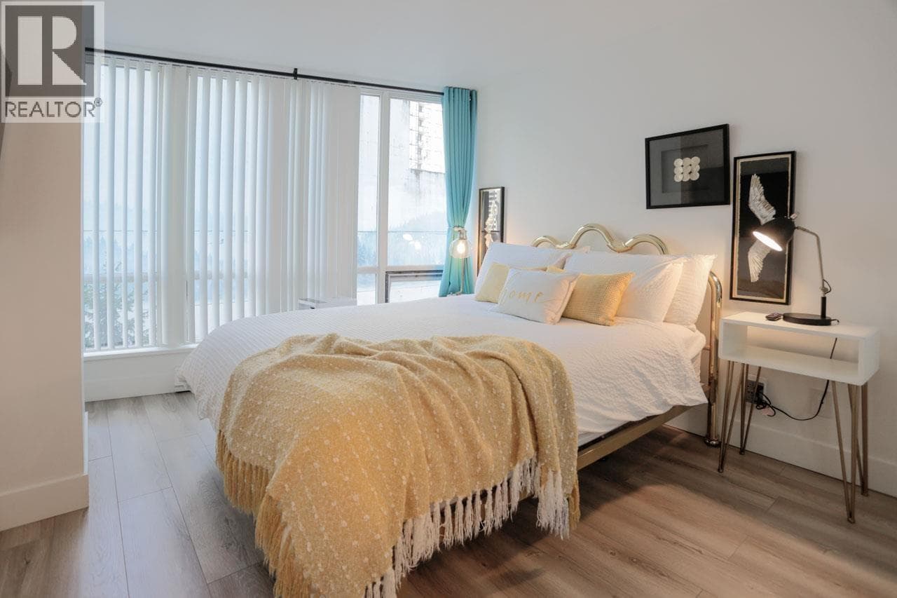 805 1166 MELVILLE STREET — photo 3