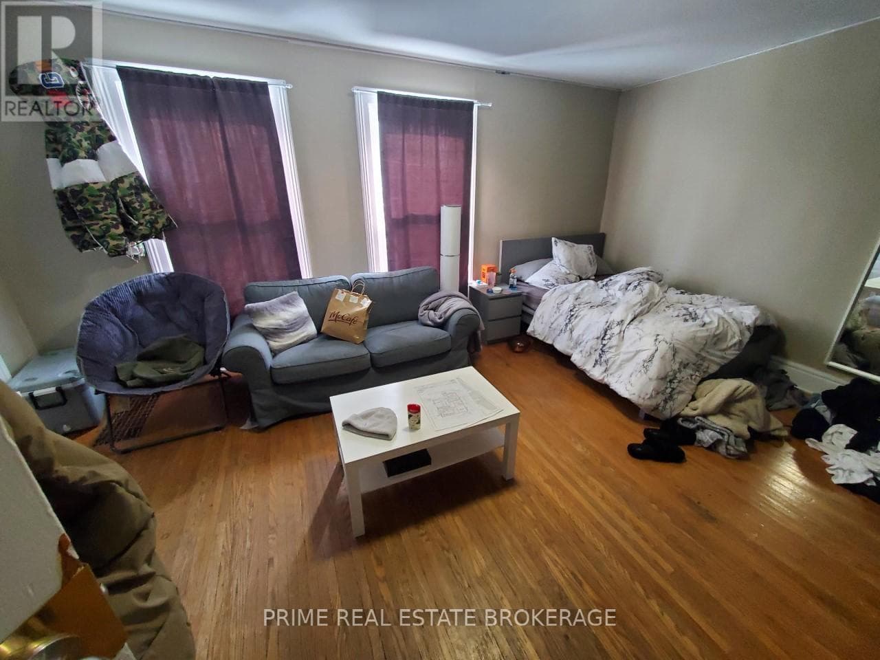 202 SYDENHAM STREET — photo 4