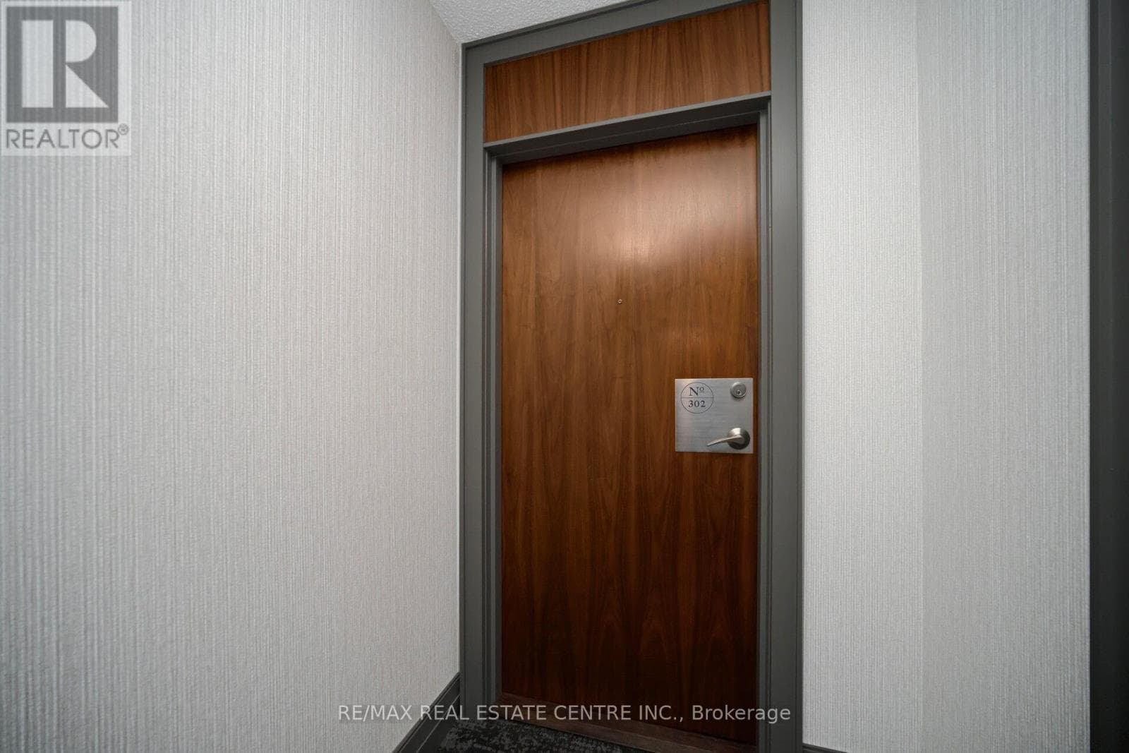 302 - 1 ELM DRIVE — photo 5