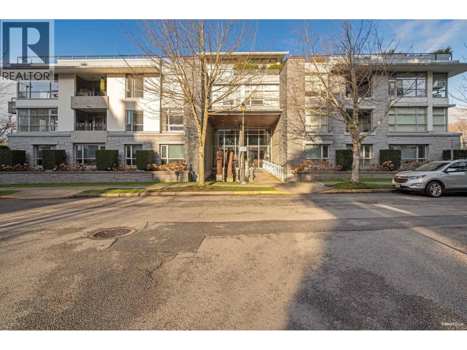 107 6015 IONA DRIVE — photo 5