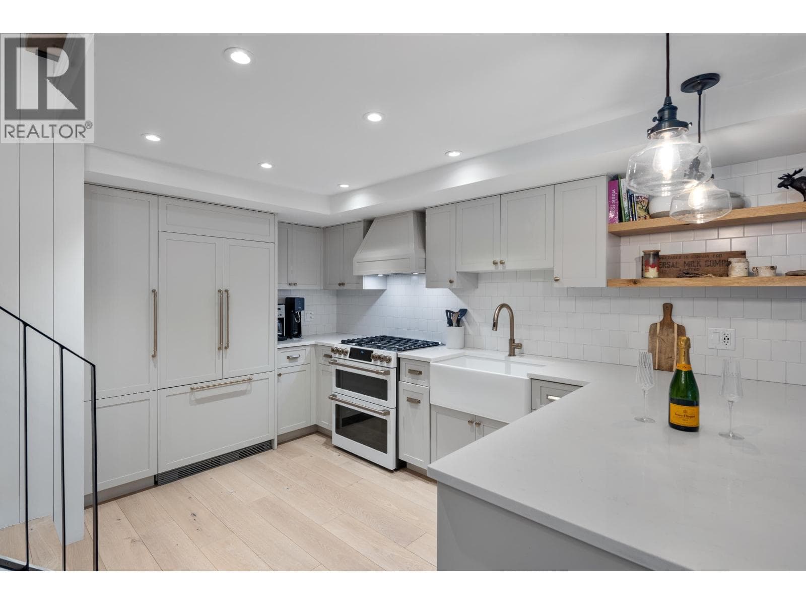 2 2221 GONDOLA WAY — photo 2