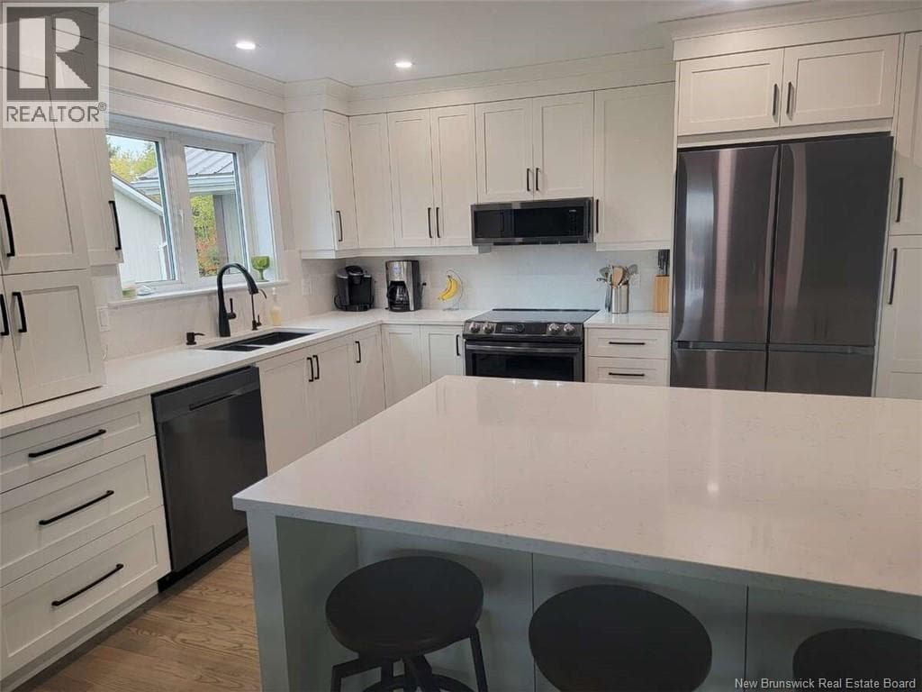 1135 MERCURY STREET — photo 3