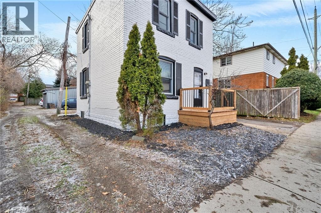 73 PETER STREET — photo 2