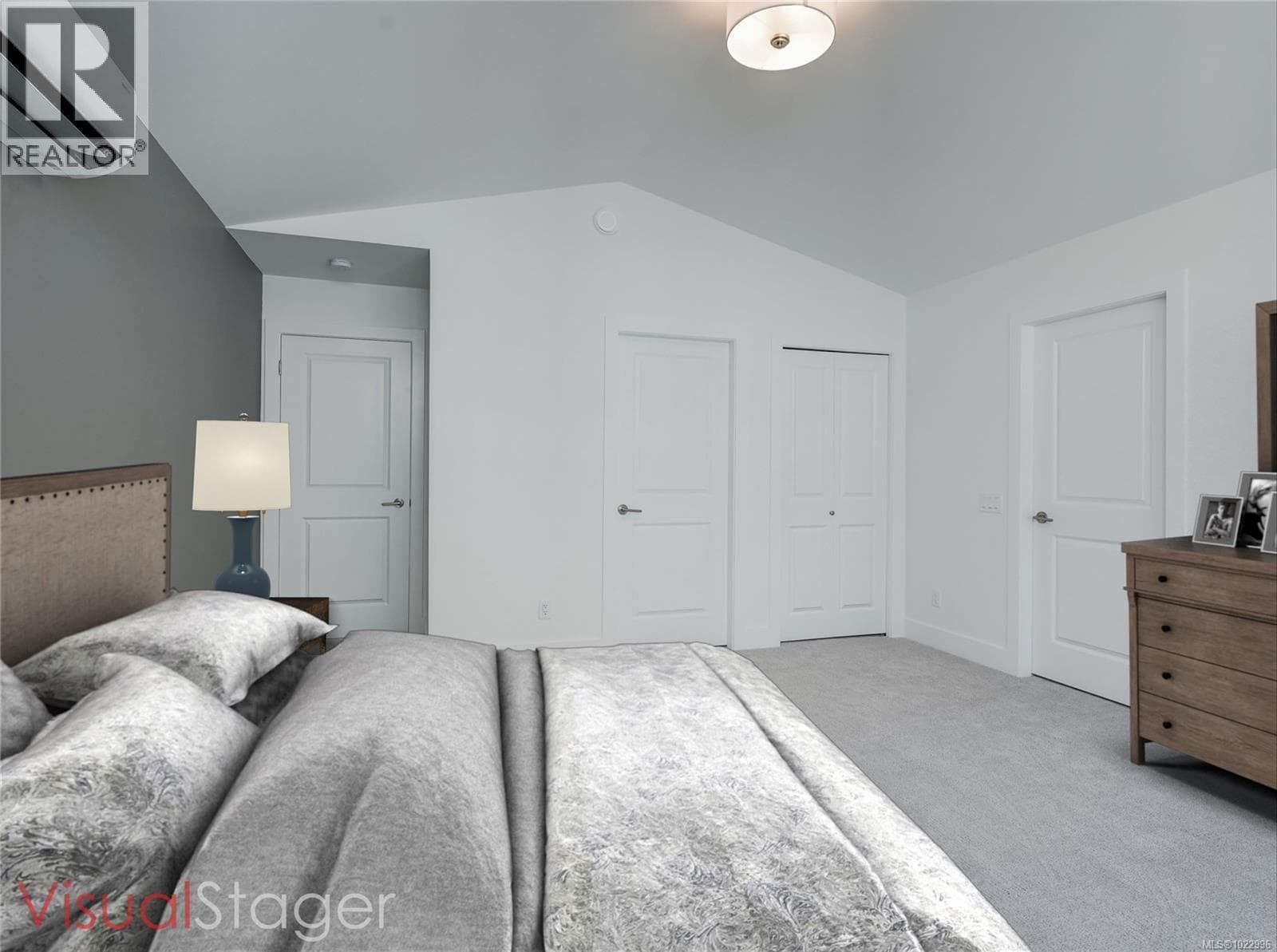 2511 PATTERSON PLAZA — photo 4