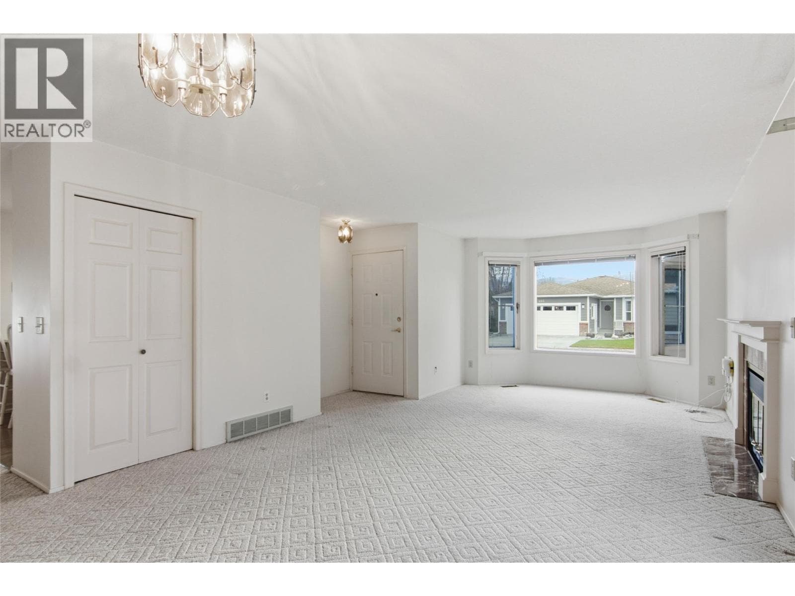 402 1260 RAYMER AVENUE — photo 4