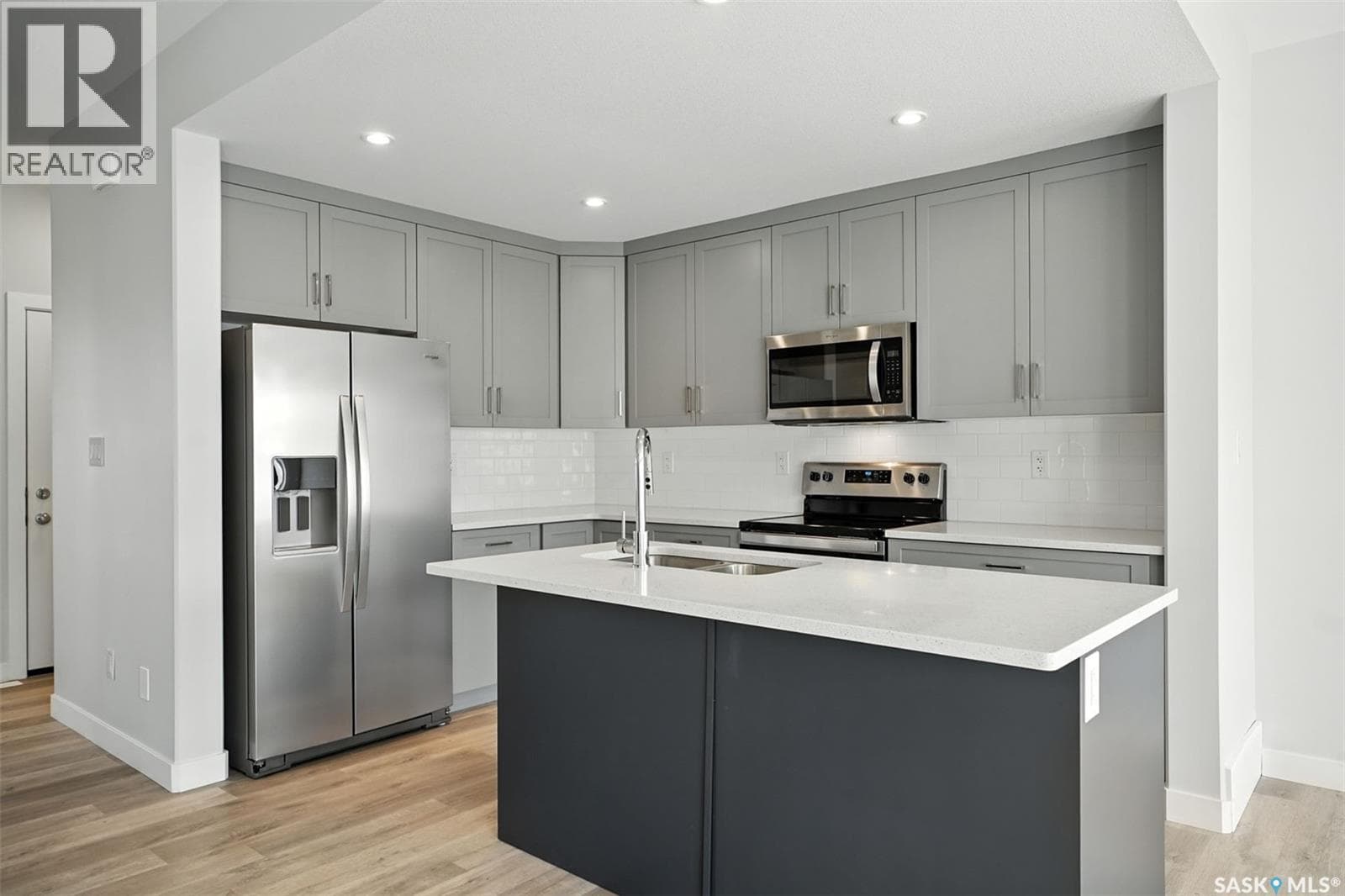 510 Myles Heidt MANOR — photo 4