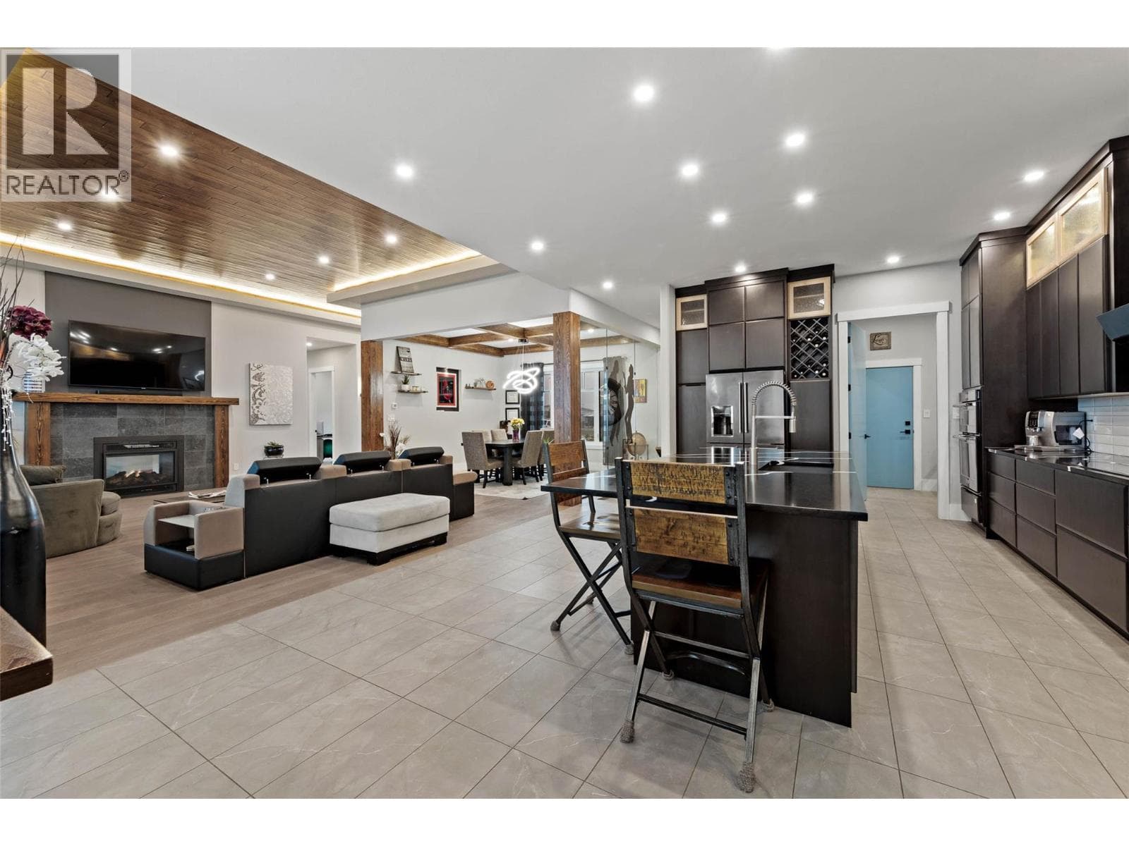 1314 MYRA PLAZA in 