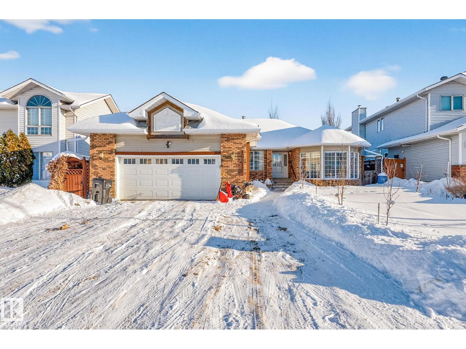 15411 67A STREET NORTHWEST in OZERNA