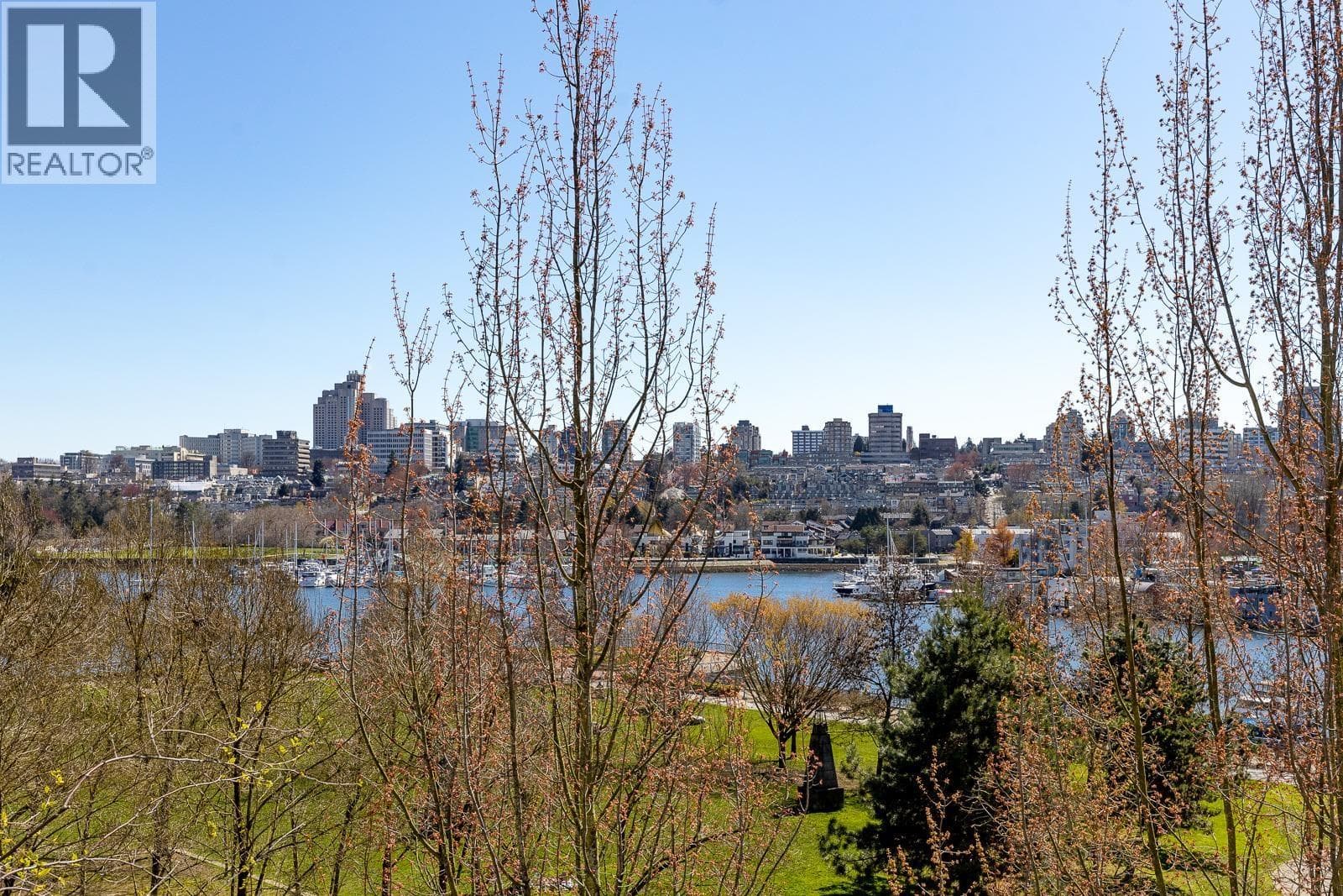 301 638 BEACH CRESCENT, Greater Vancouver — photo 2
