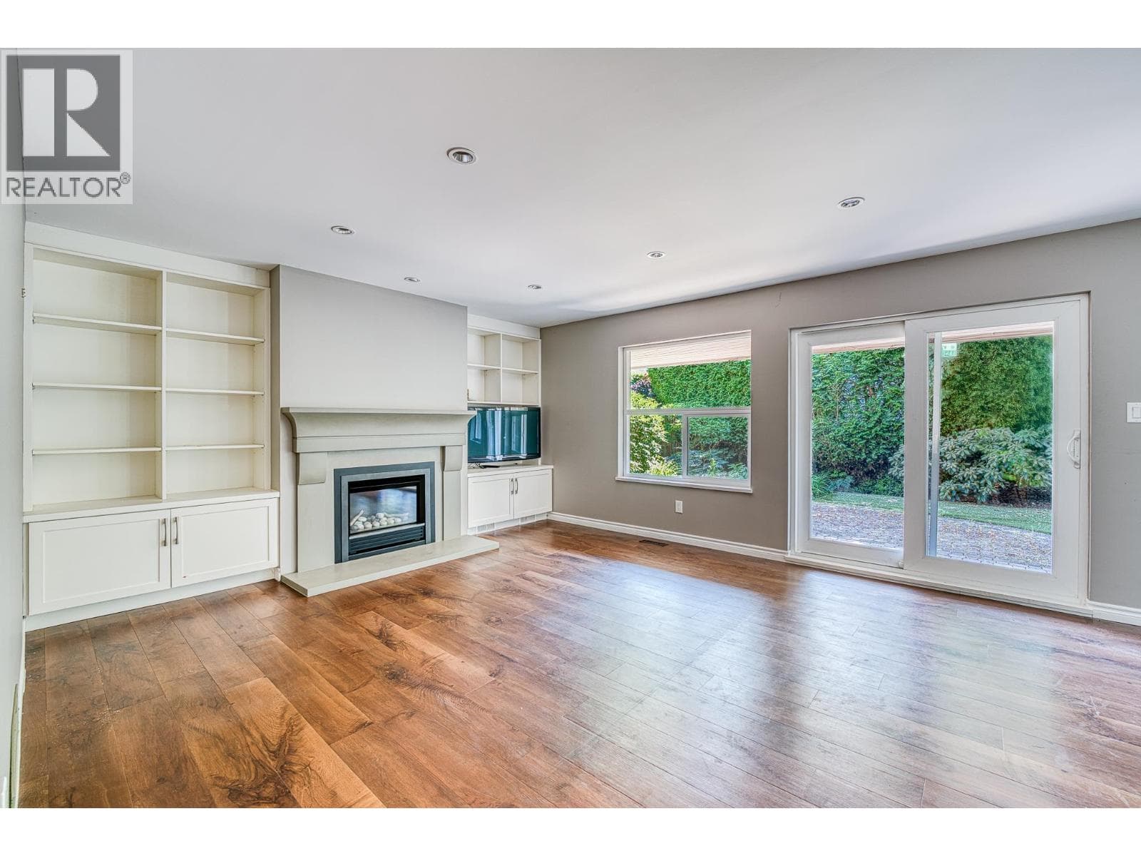 10680 BISSETT DRIVE — photo 2