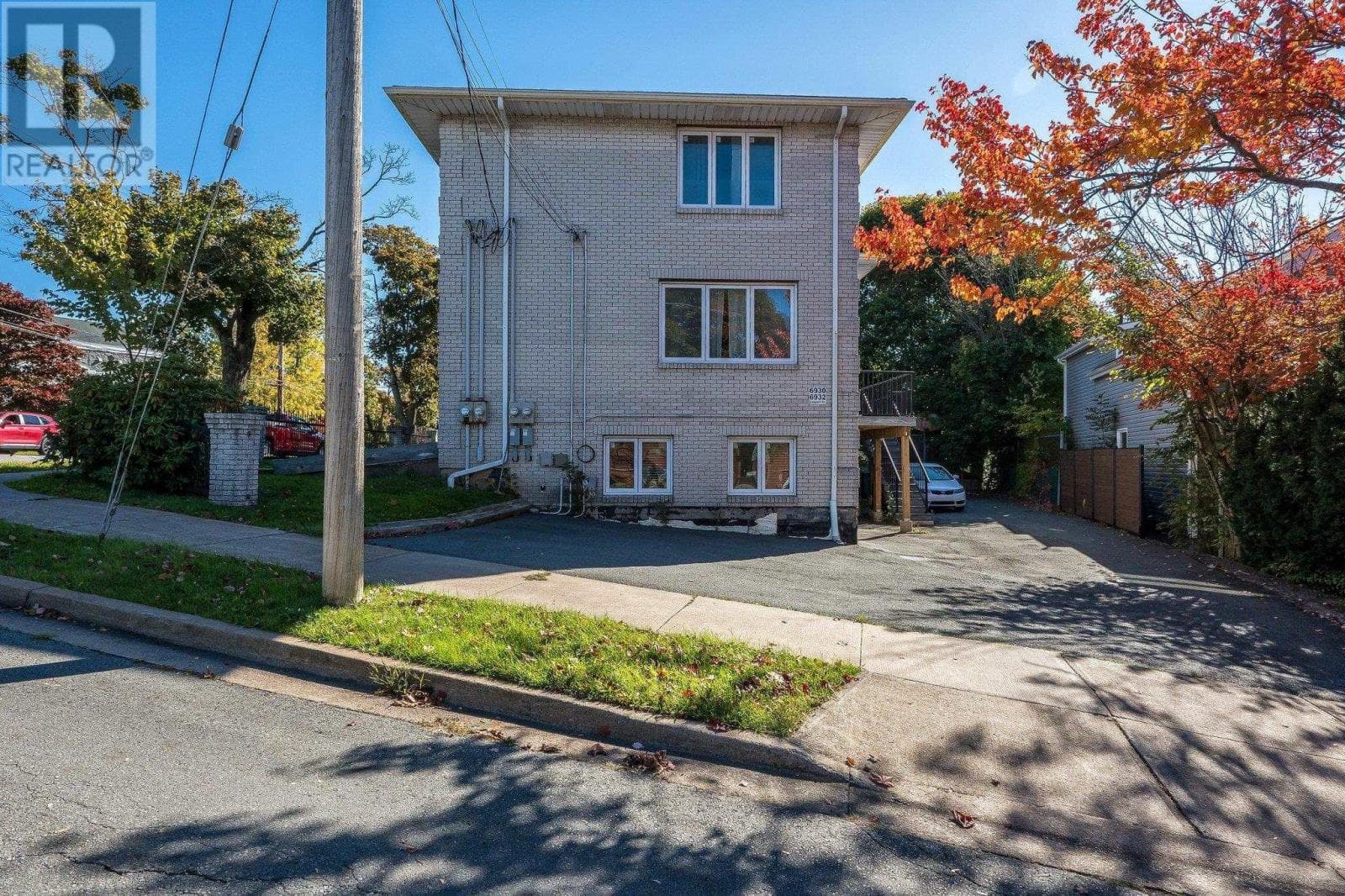 6926 - 6932 mumford Road, NSAR — photo 4
