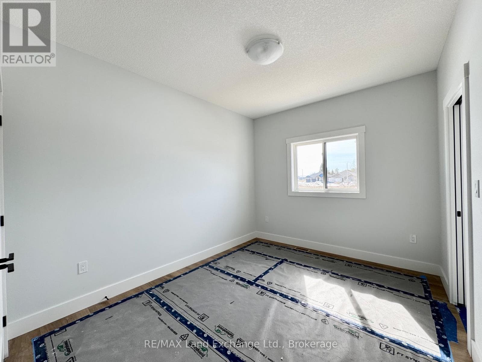 358 IVINGS DRIVE — photo 4